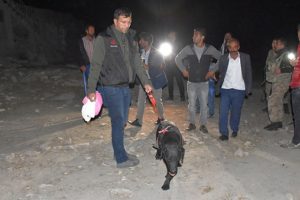 Kayıp kız &ccedil;ocuğu her yerde aranıyor