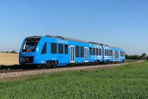 D&uuml;nyanın ilk hidrojen enerjili treni hizmete girdi