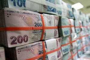 Kamuda tasarruf b&uuml;t&ccedil;eye yansımadı; kira bedeli 680 milyon lirayı aştı, makam ara&ccedil;larına da 334 milyon lira harcandı