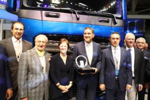 Ford Trucks'ın yeni &ccedil;ekicisi F-MAX'a b&uuml;y&uuml;k &ouml;d&uuml;l