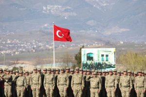 Bedelli askerlikte 'adli tatil' &ouml;nerisi