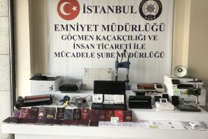 Sahte pasaport şebekesi &ccedil;&ouml;kertildi