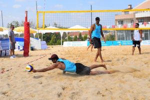 Plaj voleybolunun kalbi Bursa Nil&uuml;fer'de atıyor