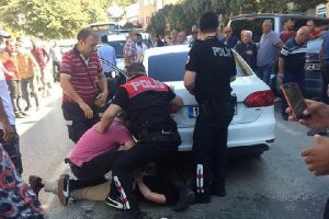 Bursa'da otomobille &ccedil;arptığı kadını d&ouml;vd&uuml;, serbest kaldı