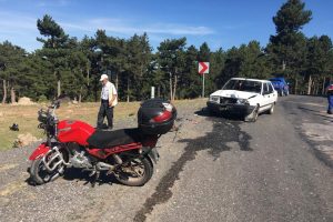 Bursa'da motosiklet otomobille çarpıştı: 1 ağır yaralı