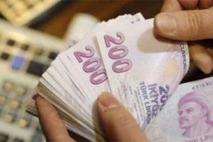 &Ccedil;alışan emekliler bu habere dikkat! Kıdem tazminatı ve maaş...