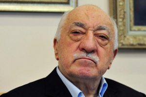 H&uuml;cre evinde gizli b&ouml;lmeden &ccedil;ıkanlar şoke etti!