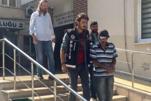 Bursa'da bir kilo esrarla yakalandılar