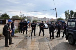 Uyuşturucu operasyonuna 12 tutuklama