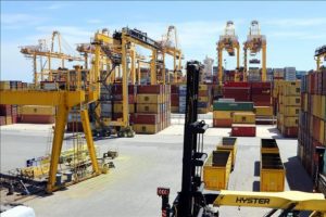 İhracatın yarısından fazlası sanayi sekt&ouml;r&uuml;nde