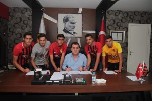 Eskişehirli gen&ccedil;ler profesyonel oldu