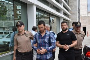 Doktora saldıranların serbestliğine savcılıktan itiraz