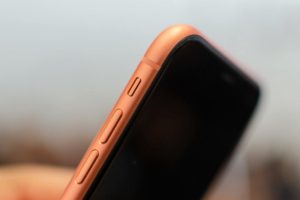 iPhone XR hayal kırıklığı yarattı!