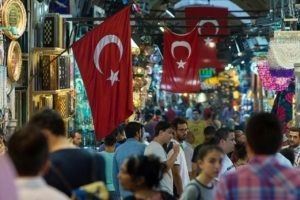 İstanbul'a gelen turist sayısı ikiye katlandı
