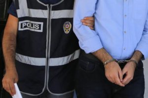Trabzon'daki FET&Ouml; operasyonunda 3 ş&uuml;pheli yakalandı