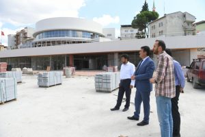 Bursa Demirtaş Meydanı açılış için gün sayıyor