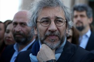 Can D&uuml;ndar: Eleştirilerimi direkt Erdoğan'ın y&uuml;z&uuml;ne s&ouml;yleyeceğim