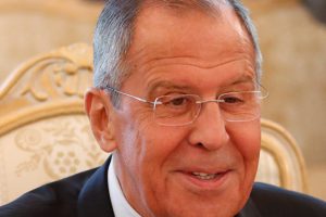 Lavrov'dan, Poroşenko'nun beklenmedik ziyaretine yorum: Galiba tuvalete gidecekti