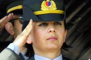Song&uuml;l Yarbay'a hakarete mahkemeden karar