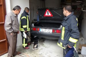 &Ccedil;akmak gazı patladı: 2 yaralı