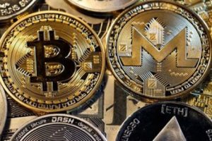 En b&uuml;y&uuml;k 10 kripto para arasından &uuml;&ccedil;&uuml; geriledi