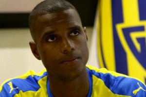 Eski Timsah'tan UEFA'ya sert mesaj