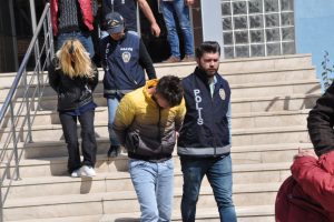 Motosiklet hırsızları kıskıvrak yakalandı