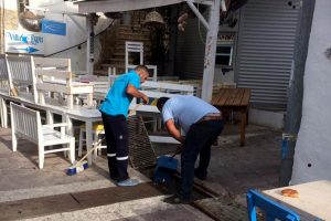 &Ccedil;eşme'de tropik fırtına alarmı