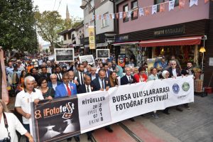 Bursa'da hayata viz&ouml;rden baktıran festival başladı