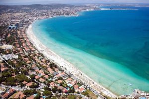 &Ccedil;eşme'deki t&uuml;m plajlara belediye talip oldu