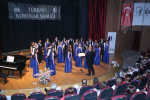 D&uuml;nya M&uuml;ziği Derneği, Bursa'da yeni koristlerini arıyor