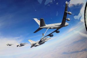 F16'lara havada yakıt ikmali yapıldı