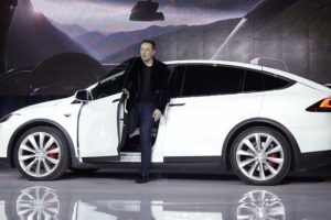 Elon Musk'ın koltuğu sallanıyor