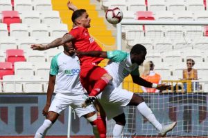 Bursaspor 153 g&uuml;nd&uuml;r aranıyor