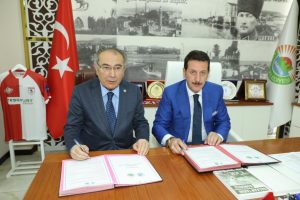 &Uuml;sk&uuml;dar &Uuml;niversitesi'nden işbirliği protokol&uuml;