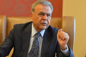 Aziz Kocaoğlu, aday olmayacağını a&ccedil;ıkladı