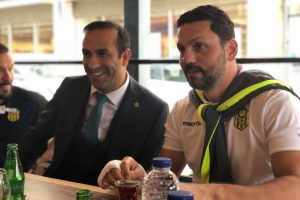 Malatya g&ouml;z&uuml;n&uuml; Avrupa'ya dikti