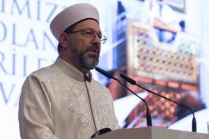 Diyanet İşleri Başkanı Erbaş: Camiler tevhidin ve merhametin sembol&uuml; olmuştur