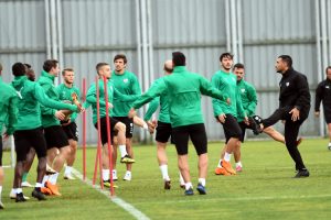 Bursaspor i&ccedil;ine kapandı
