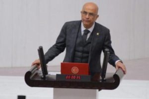 Enis Berberoğlu yemin etti