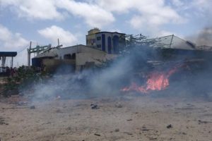 Somali'de ter&ouml;r saldırısı: 10 &ouml;l&uuml;