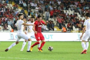 Gol düellosunda kazanan Osmanlıspor