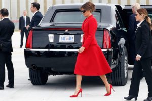 Melania Trump Afrika turuna &ccedil;ıktı