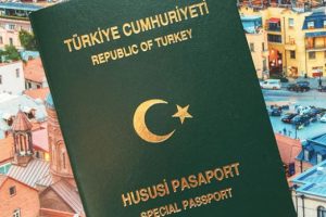 Yeşil pasaport, yazar ve sanat&ccedil;ılara da verilecek