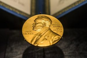 Nobel fizik &ouml;d&uuml;l&uuml; sahibini buldu