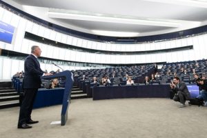 AP'den 70 milyon Euro'luk kesinti