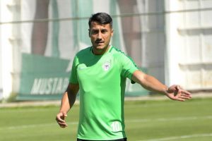 Jahovic'e 2 ma&ccedil; ceza
