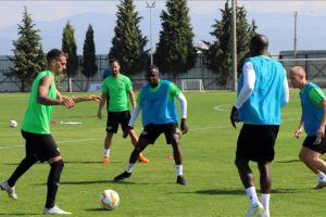 Akhisarspor'da Standard Liege ma&ccedil;ı hazırlıkları
