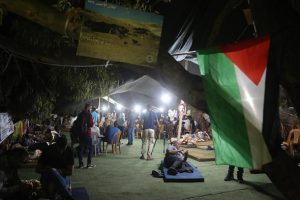 Filistinlilerin Han el-Ahmer n&ouml;beti devam ediyor