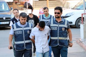 D&uuml;z kontak&ccedil;ı olarak bilinen hırsızlar tutuklandı